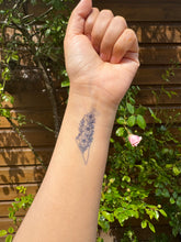 Afbeelding in Gallery-weergave laden, Gardenia tattoos Palestine