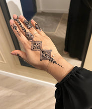 Afbeelding in Gallery-weergave laden, Sticker tattoo Khadija